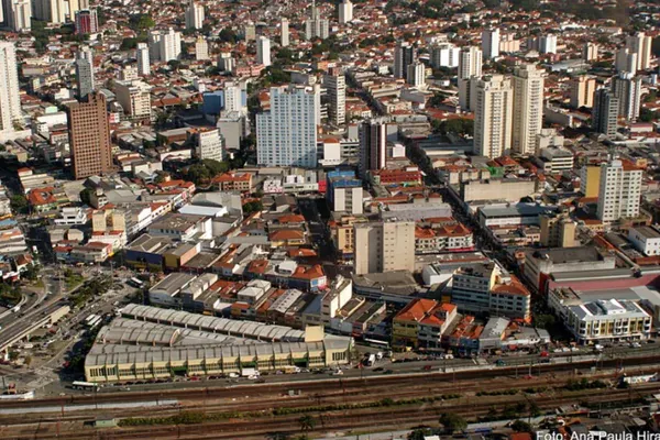 Vista aérea do bairro da Lapa em São Paulo, ao redor do Mercado Municipal, região atendida pela AGS Transportes