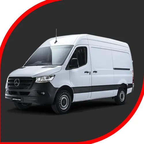 Van da AGS Transportes utilizada para logística urbana e entregas de médio porte em São Paulo